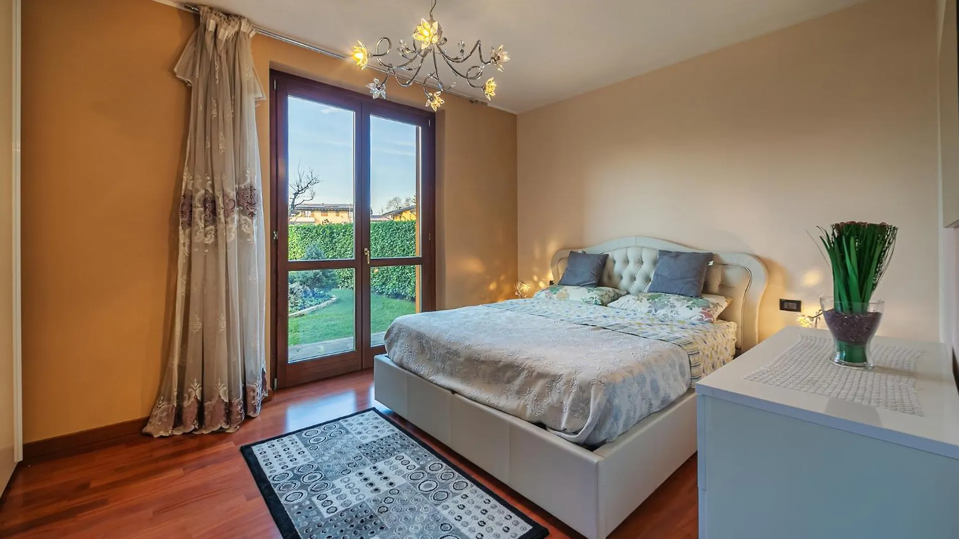 Yasmin Maison - Garden House Gorle